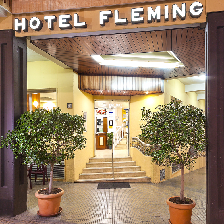 Hotel Fleming Playa Poniente By Punta 25