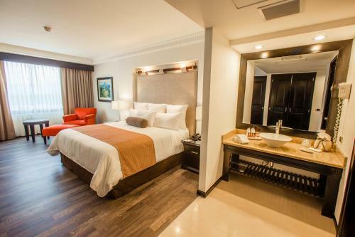 Grand Tikal Futura Hotel