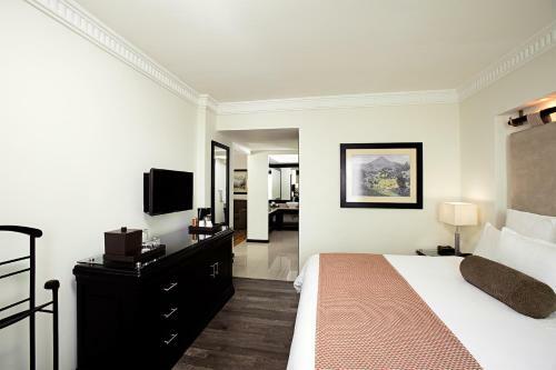 Grand Tikal Futura Hotel