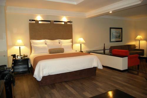 Grand Tikal Futura Hotel