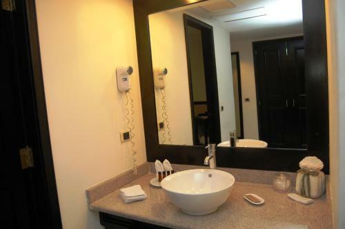 Grand Tikal Futura Hotel