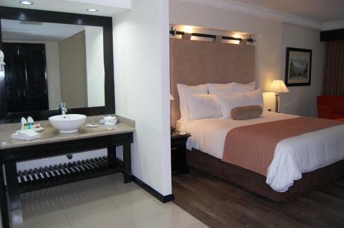 Grand Tikal Futura Hotel
