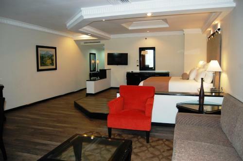 Grand Tikal Futura Hotel