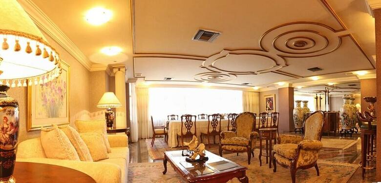 Sabe Center Hotel