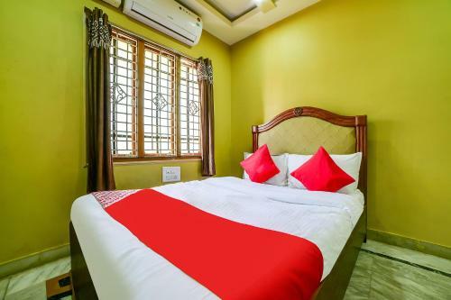 Hotel Oyo 65103 Hashmi Residency