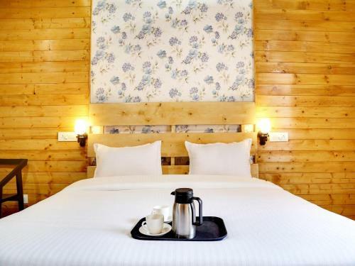 Hotel Fabescape Raabta Resort