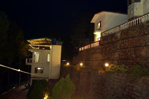 4 Bhk Villa Kasauli By Pine Cone Home Stay