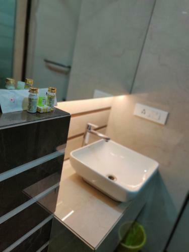 Hotel Pph Living Neermala Residency