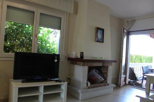 Chalet Peywand Con Piscina Comunitaria