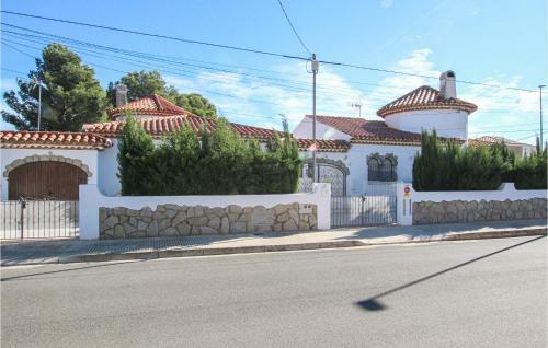 Amazing Home In Miami Platja With 2 Bedrooms