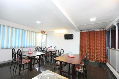 Hotel Oyo Flagship 39296 Ss Luxury Apartment
