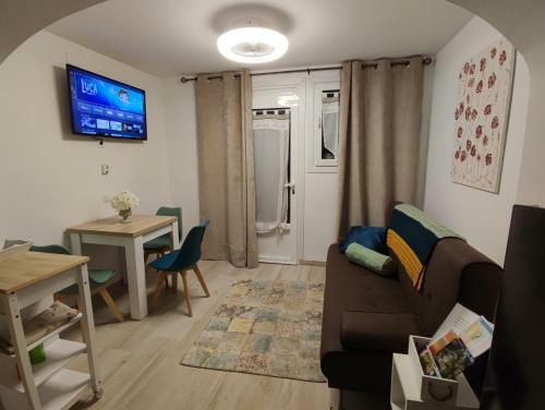 Acogedor Apartamento Independiente En Miami Playa
