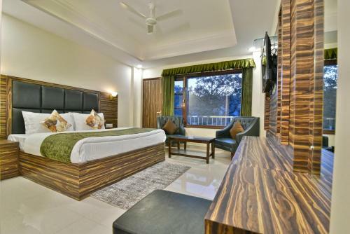 Hotel Comfort Court
