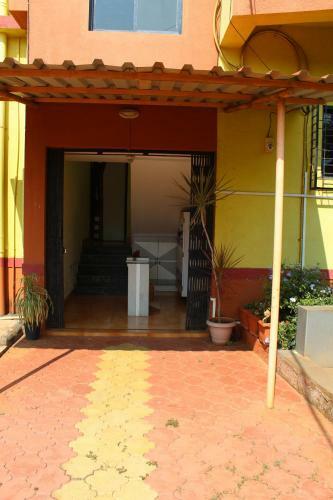 Hotel Raviraj Residency