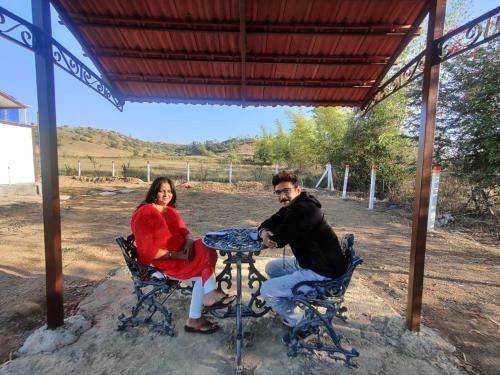 Esha Farm,s