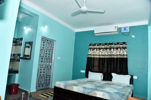 Hotel Devmali