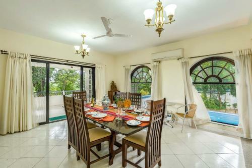 Villa Stayvista At Riveranda