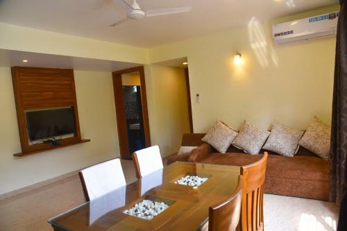 Hotel Eden Stays - A Unit Of Av Associates