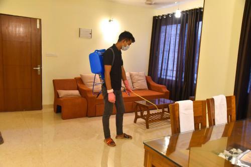 Hotel Eden Stays - A Unit Of Av Associates