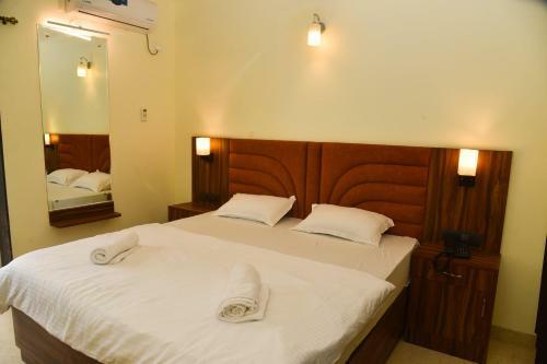 Hotel Eden Stays - A Unit Of Av Associates