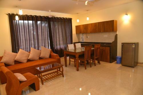 Hotel Eden Stays - A Unit Of Av Associates
