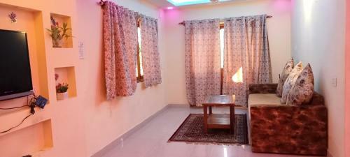 Golden 4bhk Private Villa
