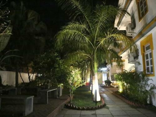 Hotel Rajmahal Beach Resort