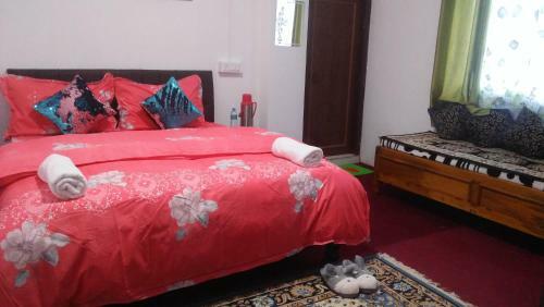Shalom Inn Home Stay