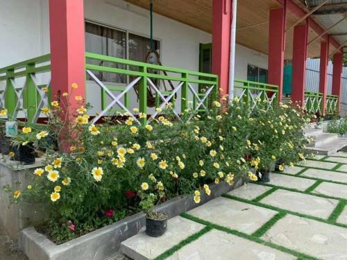 Lamahatta Village Resort