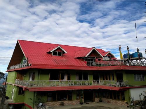 Sherpa Residency And Farmhouse