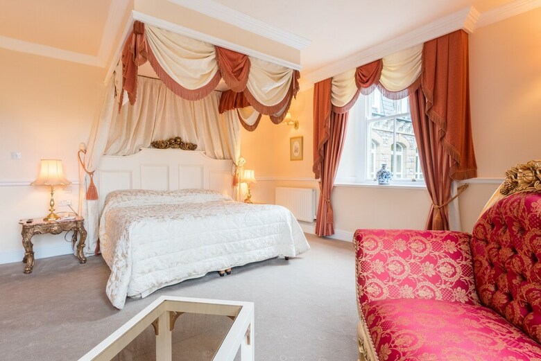 Grange Hotel