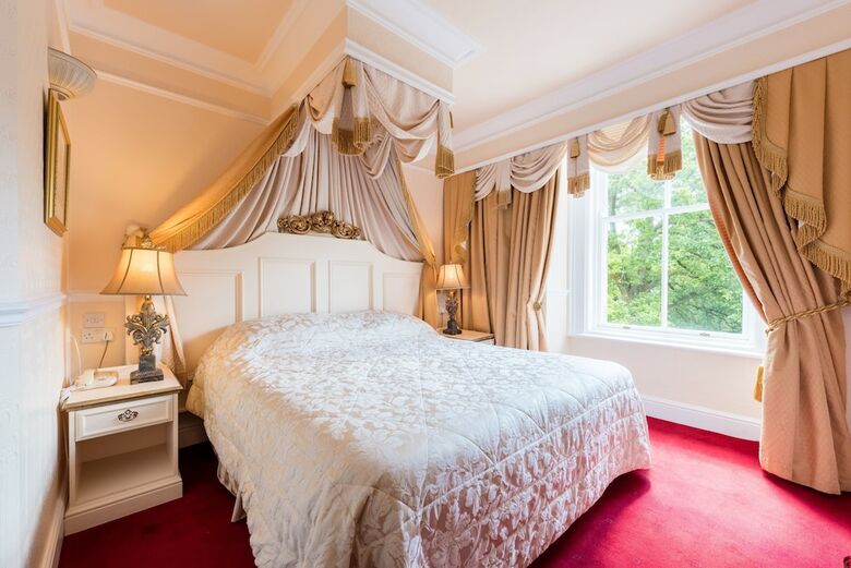 Grange Hotel