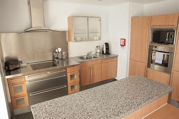 The Place Aparthotel