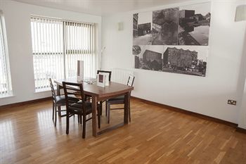 The Place Aparthotel