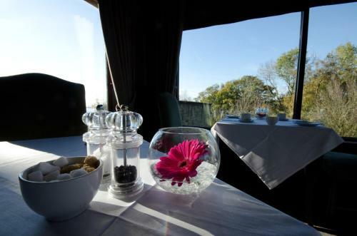 Hatton Court Hotel