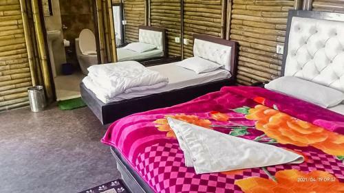 Hotel Dhanaulti Jungle Resort