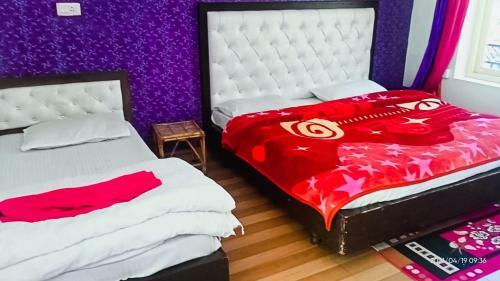 Hotel Dhanaulti Jungle Resort