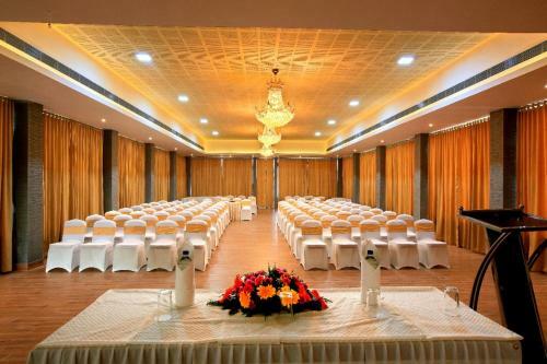 Hotel Raas Residency