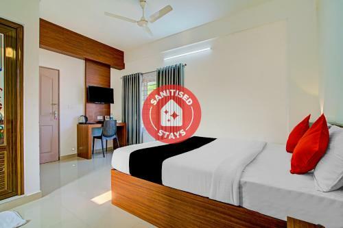 Hotel Vaccinated Staff- Capital O 74715 Phoenix Holidays