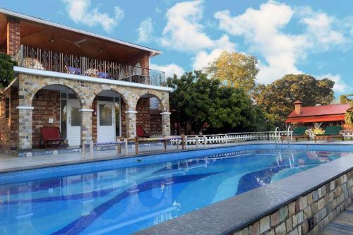 Villa Dudley Manor By Vista Rooms