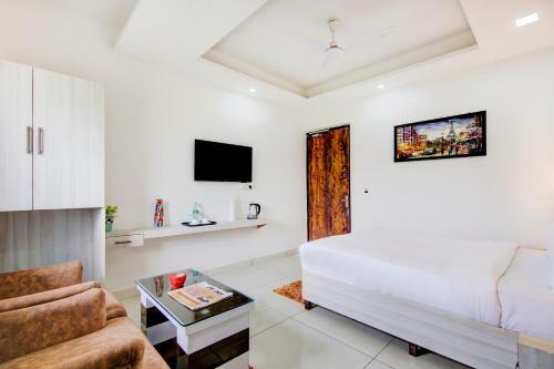 Hotel Collection O 81682 Vibes Inn