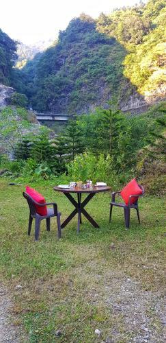 Hotel A Dogs Story, Mussoorie