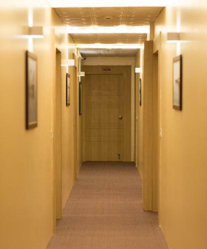 Hotel The Solitaire Express