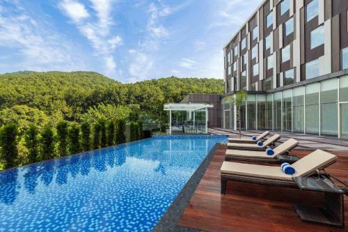 Hotel Fairfield By Marriott Dehradun