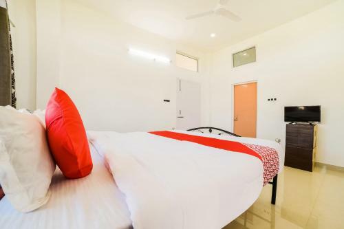 Hotel Vaccinated Staff - Oyo 46619 Sixth Avenue