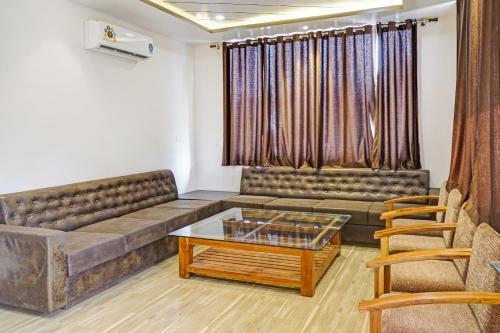 Collection O 79926 Hotel Pahuna