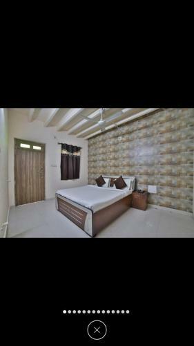 Hotel Radhe Krishna