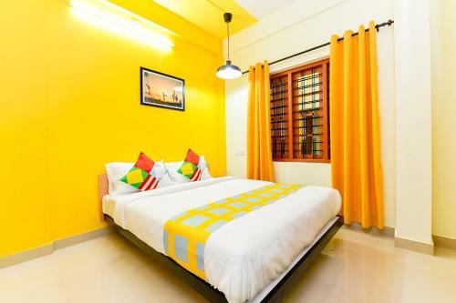 Hostal Vaccinated Staff- Oyo 78059 Sam Apartment