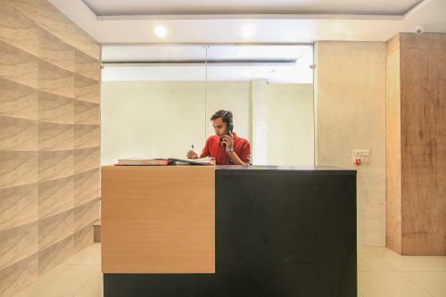 Hostal Collection O 82677 Hotel Apj Grand
