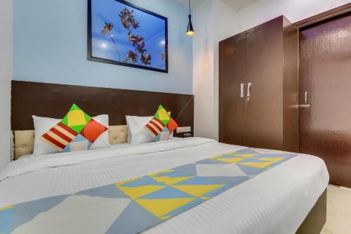 Hostal Collection O 82677 Hotel Apj Grand
